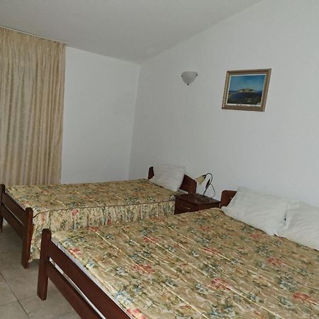 The Four Fish Apartment Petrovac Exterior foto