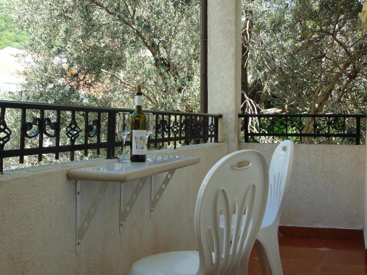 The Four Fish Apartment Petrovac Exterior foto